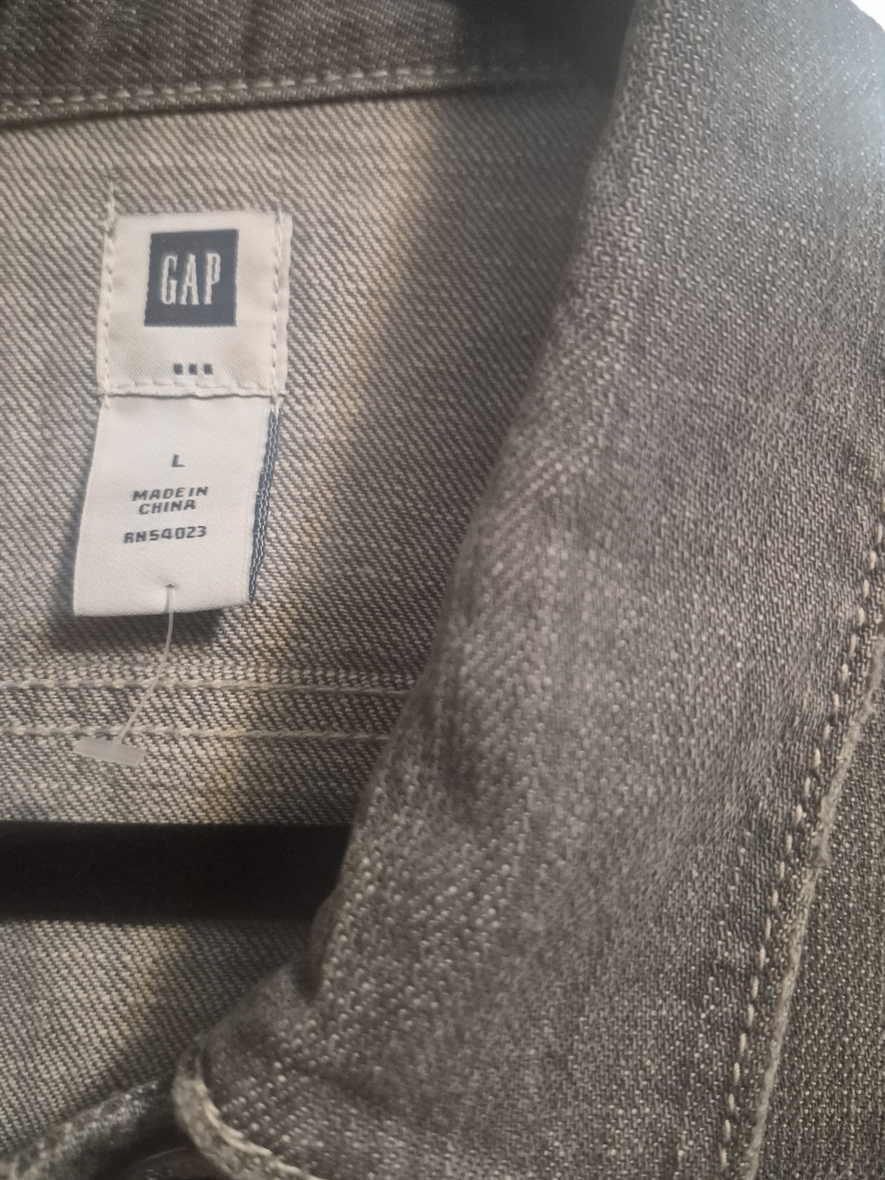 GAP Women's Gray Denim Jeans - Classic Comfort